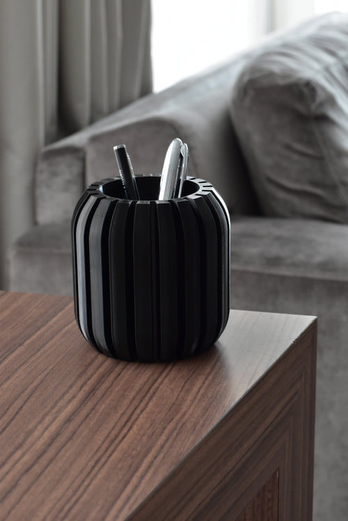 Desk Organizer Bold Lines